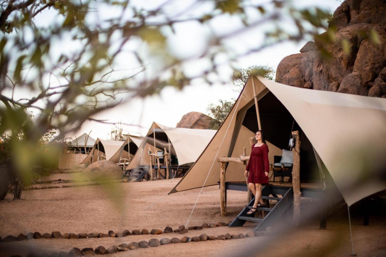 Twyfelfontein Adventure Camp Villa Khorixas Buitenkant foto